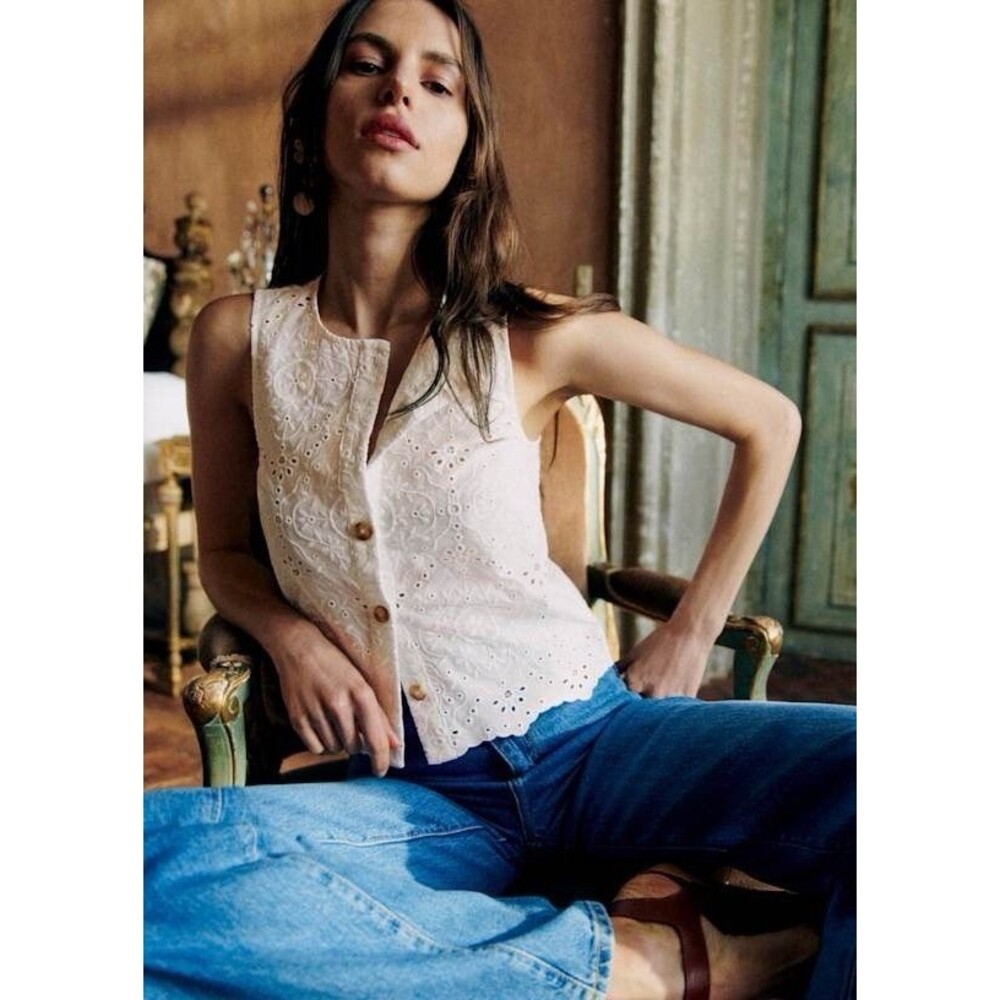 Sezane Roni White Eyelet Button Front Sleeveless Top Size 38 Fr - Picture 3 of 13